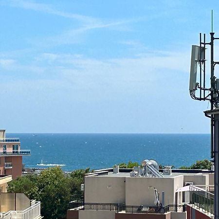 Голям Апартамент С Прекрасна Гледка Кьм Морето Ravda Exterior foto